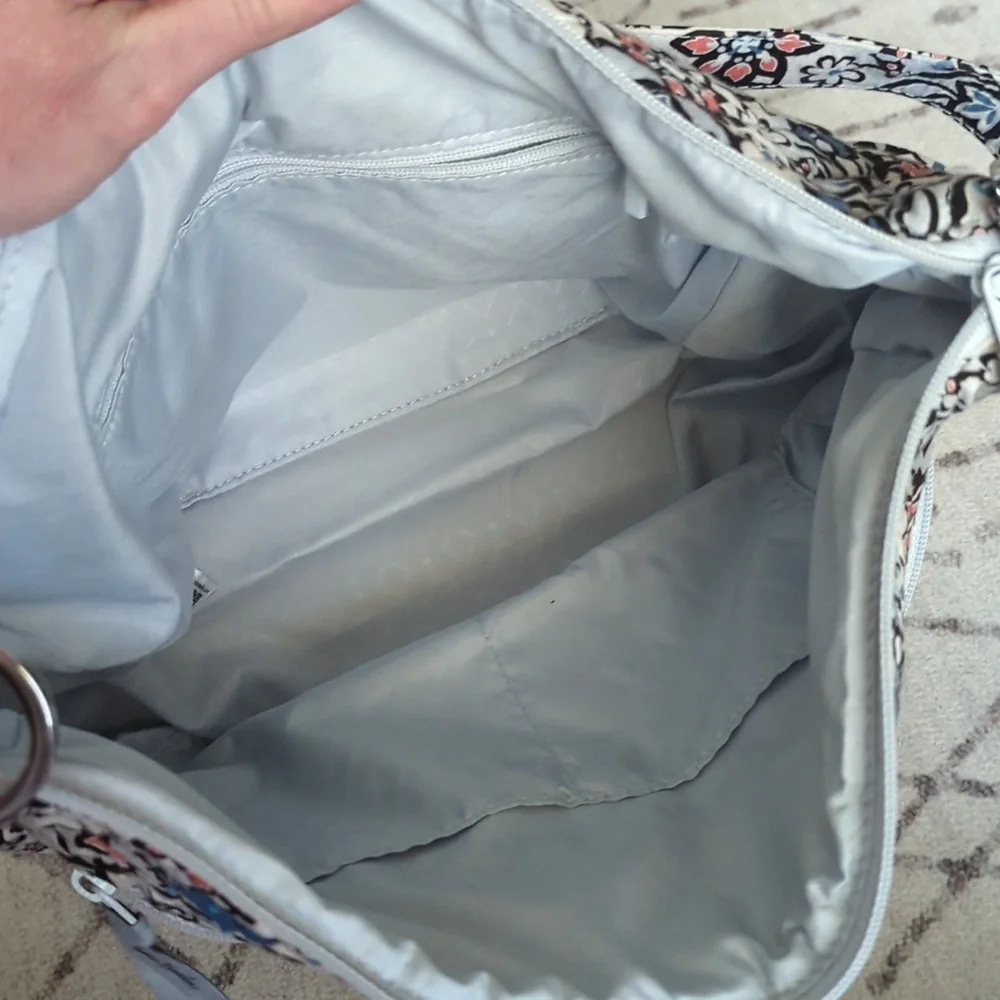 Vera Bradley Floral White And Blue Pattern Shoulder Purse.